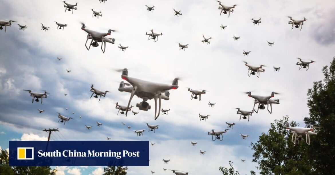 中国军方测试将无人机变成巨型 UFO 的电子战争设备
