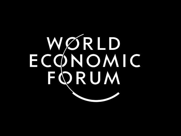 全球领导人在 2025 年世界经济论坛上呼吁就人工智能、区域改革、环境倡议采取行动
