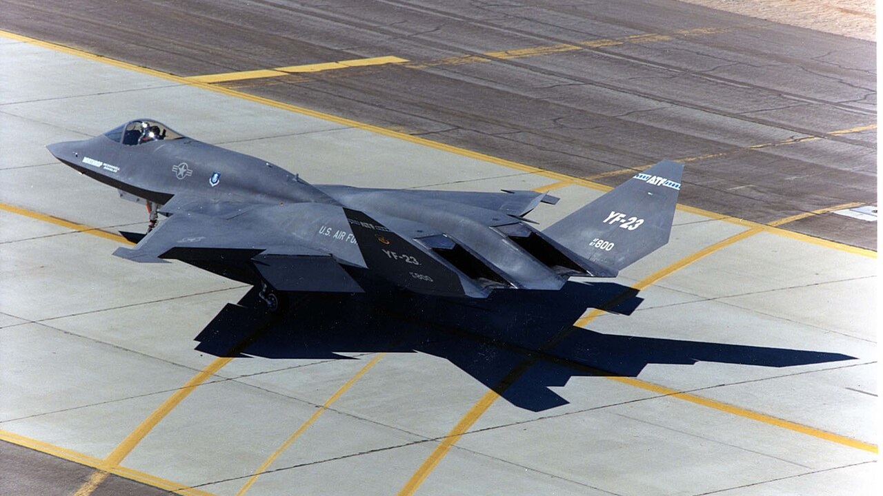 YF-23隐身性能更强但未获美军青睐
