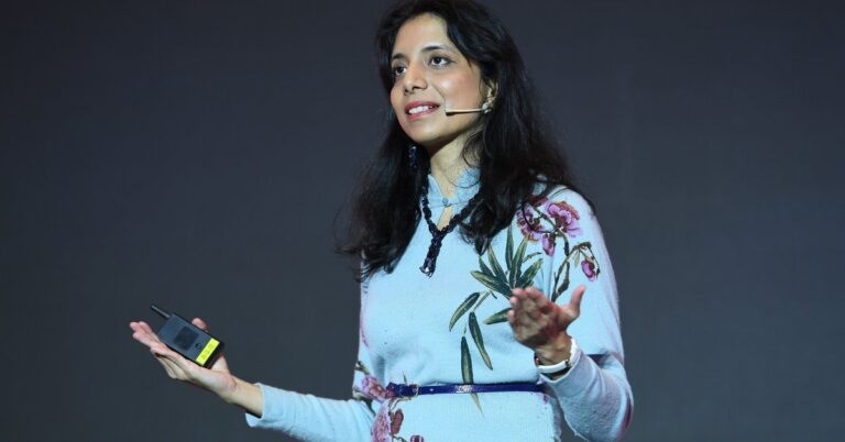 Anima Anandkumar：AI 将有助于解决“棘手的科学挑战”