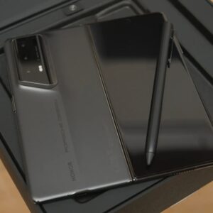 保时捷设计荣誉 Magic V2 RSR 评测