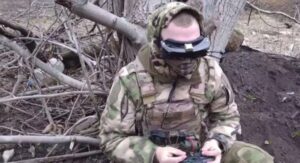 乌克兰国防情报部门支持俄罗斯 FPV 无人机飞行员护目镜的一系列爆炸