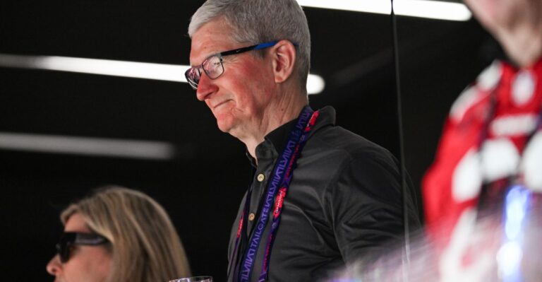 这是蒂姆·库克 （Tim Cook） 在新奥尔良参加超级碗 （Super Bowl） 的比赛