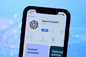 在 DeepSeek 暂停期间，每周 ChatGPT 用户首次超过 2 m