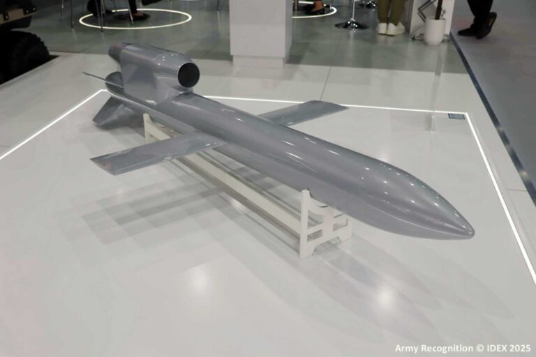 Milanion 在 IDEX 2025 上凭借其新型 FP-5 巡航导弹和 Magia 集群智能系统吸引了全球关注
