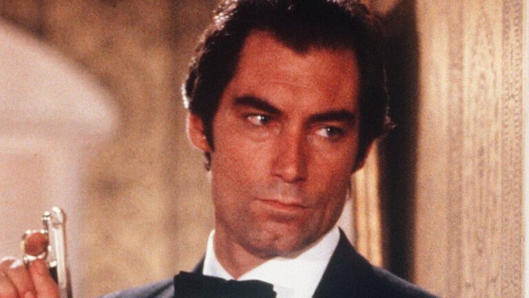前詹姆斯·邦德·蒂莫西·道尔顿 （Timothy Dalton） 表示 007 与亚马逊的交易是“可悲的”，并揭示了为什么他认为任何扮演超级间谍的新演员都必须是英国人