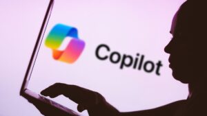 数以千计的公开的 GitHub 存储库，现在是私有的，仍然可以通过 Copilot 访问