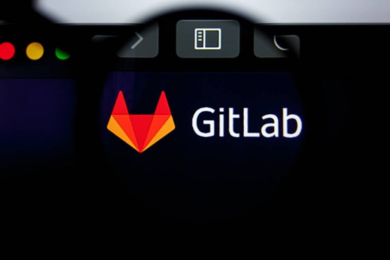 GitLab 及其高管一次又一次地起诉“误导性”AI 炒作、价格上涨