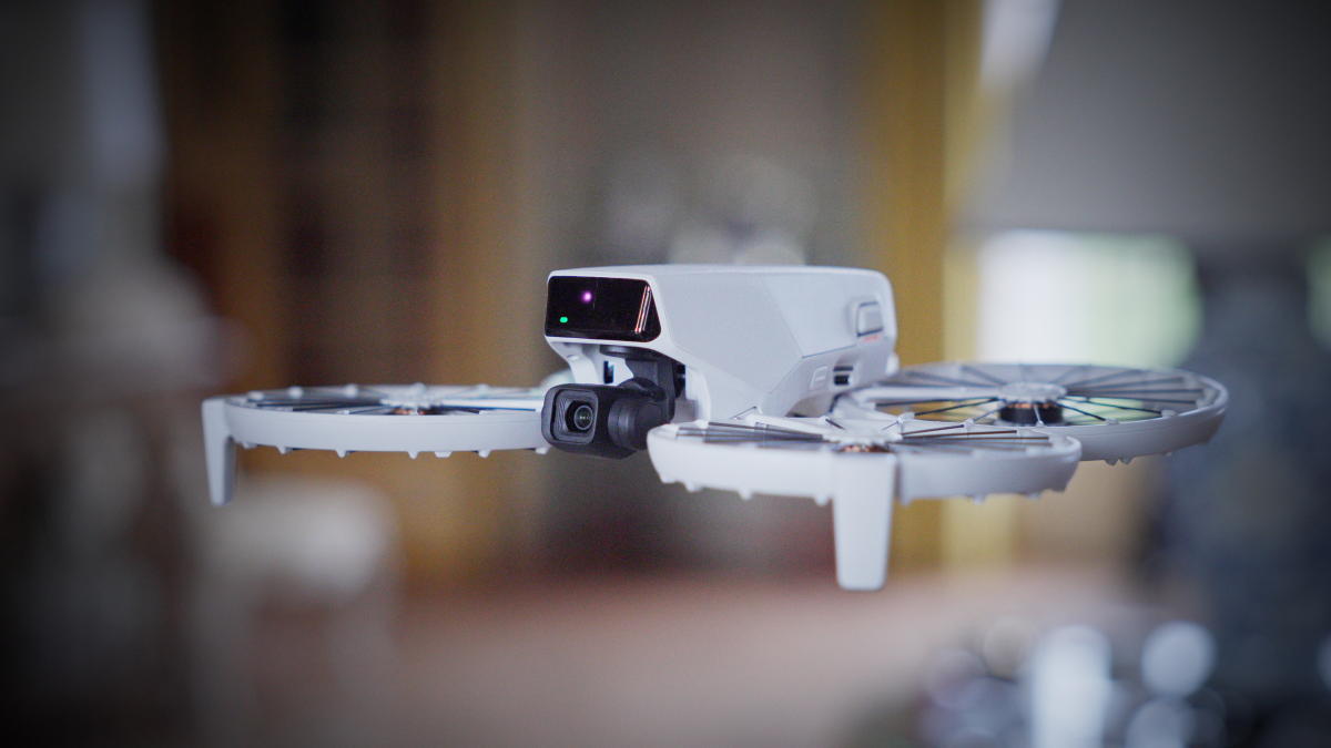 DJI Flip 评测：一款独特而有用的创作者无人机，但有一些缺陷