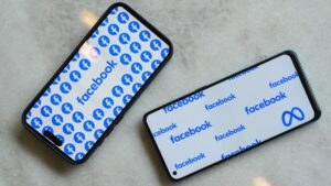 Meta 正在删除旧的 Facebook Live 视频——除非您迅速采取行动