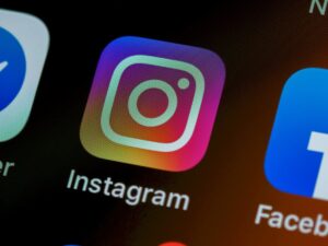 新的 Instagram 更新引入了消息调度和聊天内音乐功能