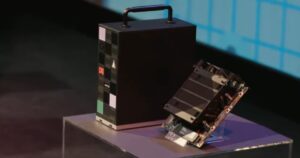 Framework Desktop 首次亮相，作为适合所有爱好者的便携式和功能强大的 DIY PC