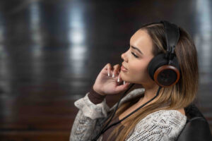 你不会相信 Grado 最新的 Signature 耳机是由什么制成的
