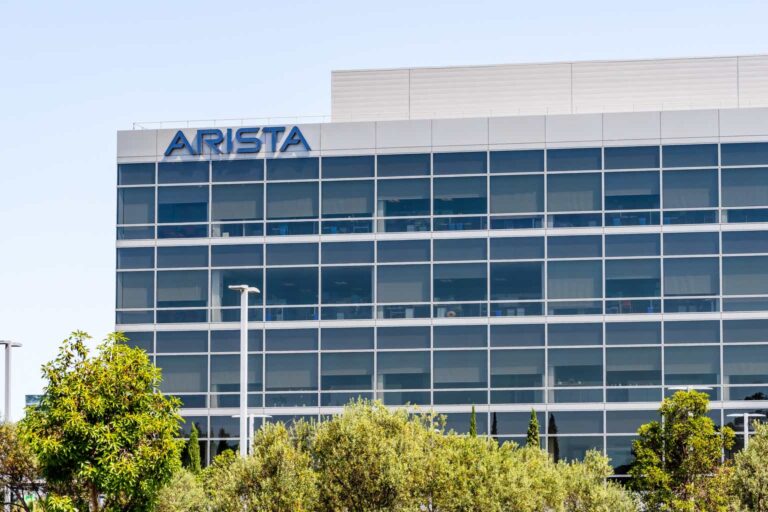 Arista Networks：驾驭 AI 浪潮