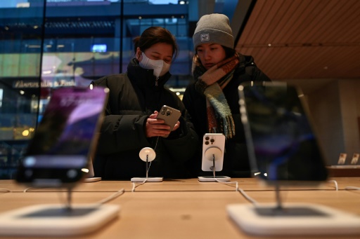 Apple 将价格更低的 iPhone 16e 添加到产品线中