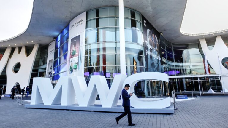 对三星、TCL 等在 MWC 2025 上的期待