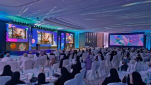 AI 在“Microsoft AI 之旅”上展示阿曼发展计划的无限潜力