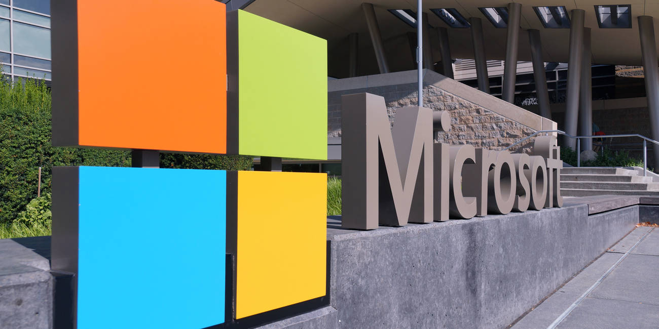 支持广告的 Microsoft Office 浮出水面