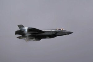美国向印度提议 F-35 战斗机