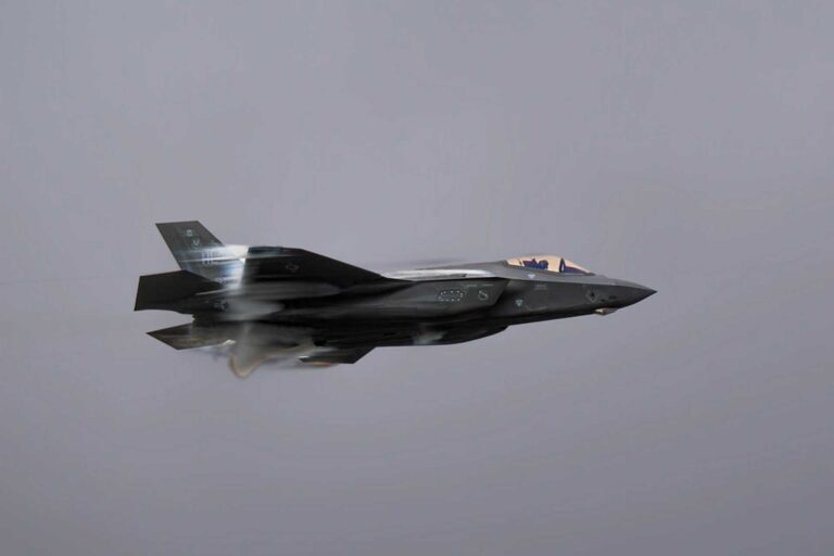 美国向印度提议 F-35 战斗机