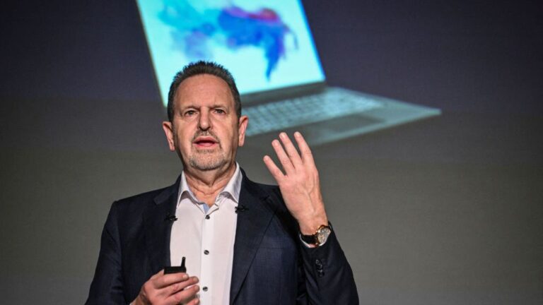 Arm 首席执行官 Rene Haas 的证词与一份新报道相冲突，即 Arm 打算推出自己的芯片