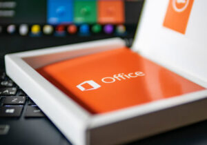 Microsoft 正在测试一个免费的广告支持版本的 Office，该版本仅将文件保存到云中