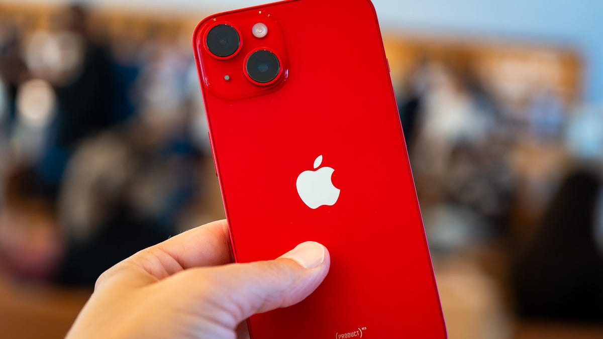 苹果本周在推出 iPhone 5e 时悄悄扼杀了 16 款产品