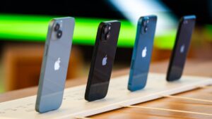 苹果本周在推出 iPhone 5e 时悄无声息地废弃了 16 款产品