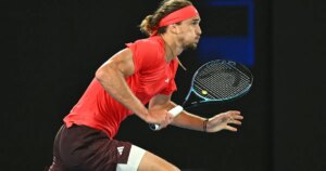（视频）亚历山大·兹维列夫 （Alexander Zverev） 在里约公开赛爆冷期间试图击中无人机
