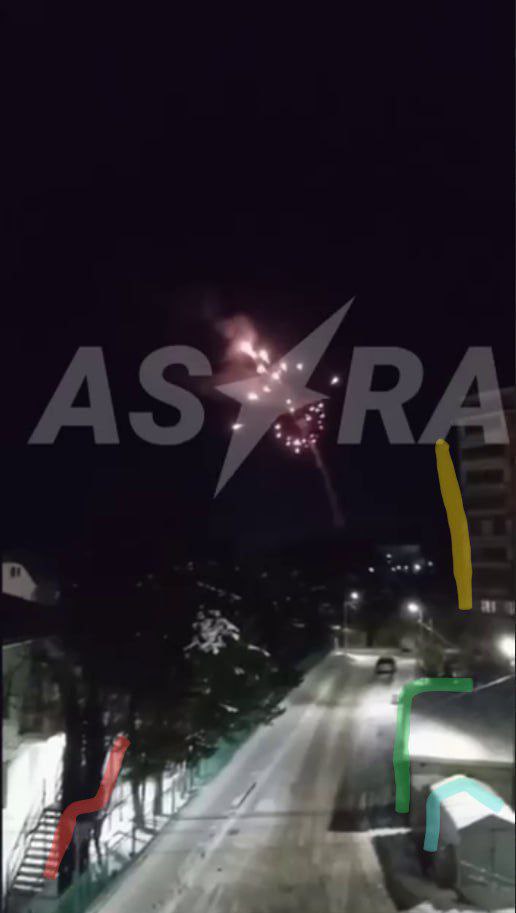 乌克兰无人机袭击了俄罗斯的战略海港和用于军事行动的炼油厂