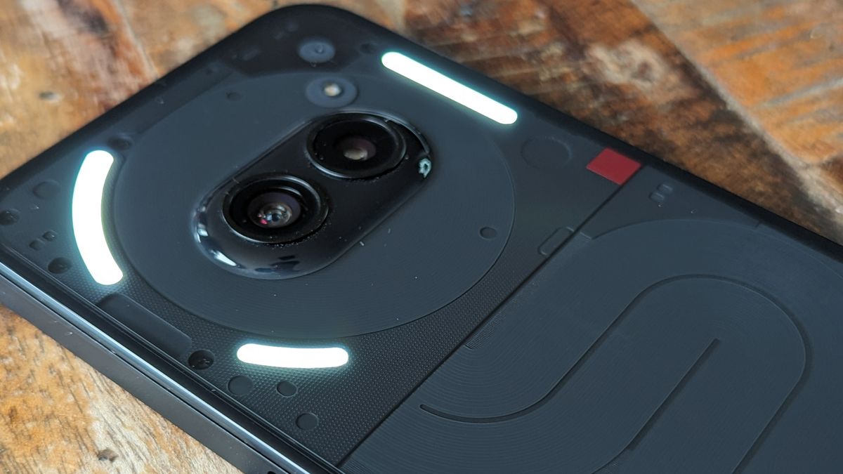 新的视频泄露可能揭示了完整的 Nothing Phone 3a 和 Phone 3a Pro 设计