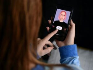最大的 AI 新闻在男性（和男孩）的脑海中