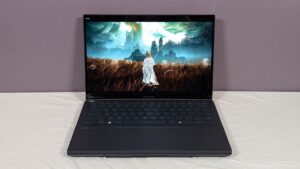 我最喜欢的 AAA 游戏之一在 Intel 的新集成显卡上看起来令人惊叹