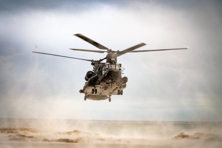 日本成为波音公司最新 Chinook 直升机变体的最新客户