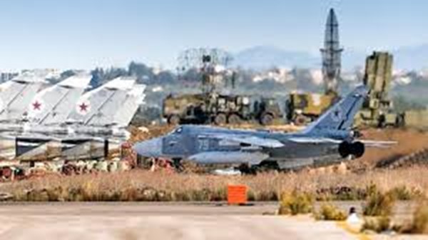 在叙利亚政权更迭期间，俄罗斯的 Khmeimim 空军基地遭到无人机袭击