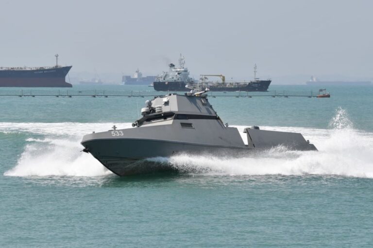 新加坡海军依靠 MARSEC USV 确保对海峡的监视