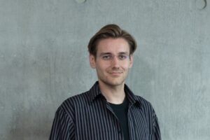 Latent Labs 由 DeepMind 校友创立，以 $50M 推出，使生物学可编程