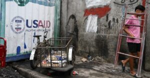 美国削减资金正在帮助犯罪分子逃脱虐待儿童和人口贩运的罪名