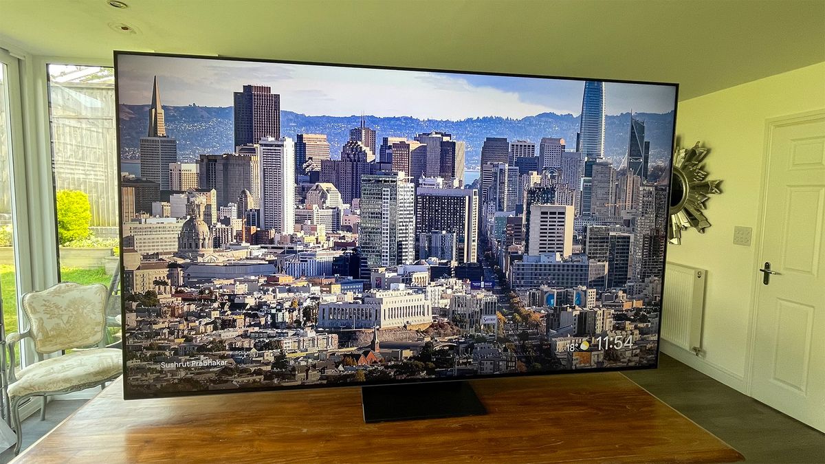 这款屡获殊荣的 85 英寸 TCL 迷你 LED 电视现在非常便宜