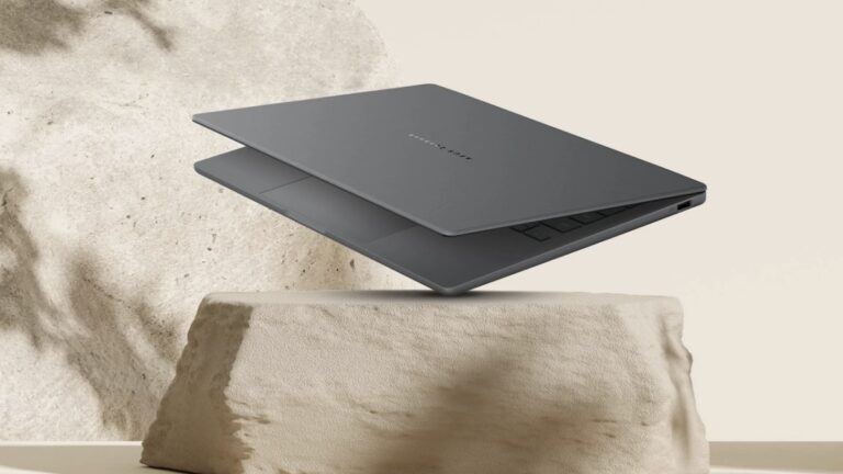 以下是如何从 CES 2025 获得我们最喜欢的一些 AI 笔记本电脑