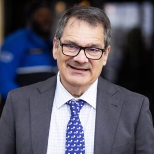 共和党立法者就制定美国首个人工智能监管制度征求行业意见