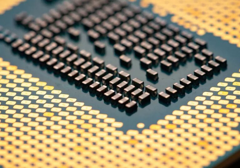 显然，AMD 拥有对 Intel 的任何收购的阻止权。如果达成交易，AMD 会要求什么？