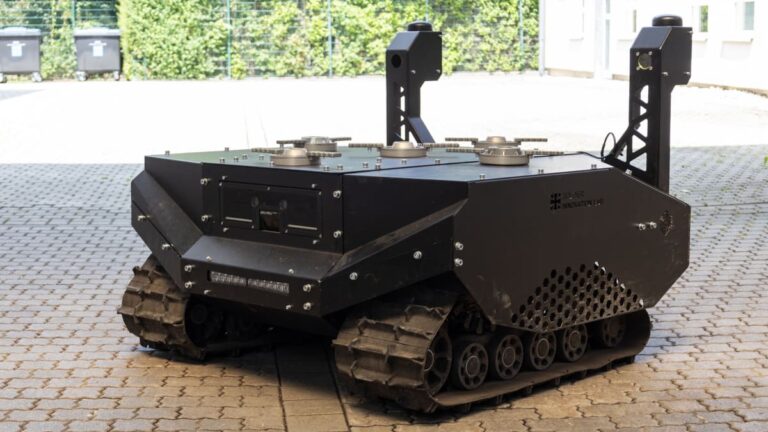 ARX Robotics 的德国地面无人机接收乌克兰炮塔