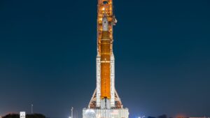 波音公司已通知其员工，NASA 可能会取消 SLS 合同