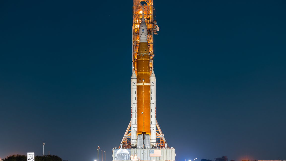 波音公司已通知其员工，NASA 可能会取消 SLS 合同