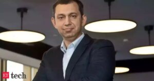 800 名印度客户使用 Microsoft 的 AI 平台，总裁 Puneet Chandok 说