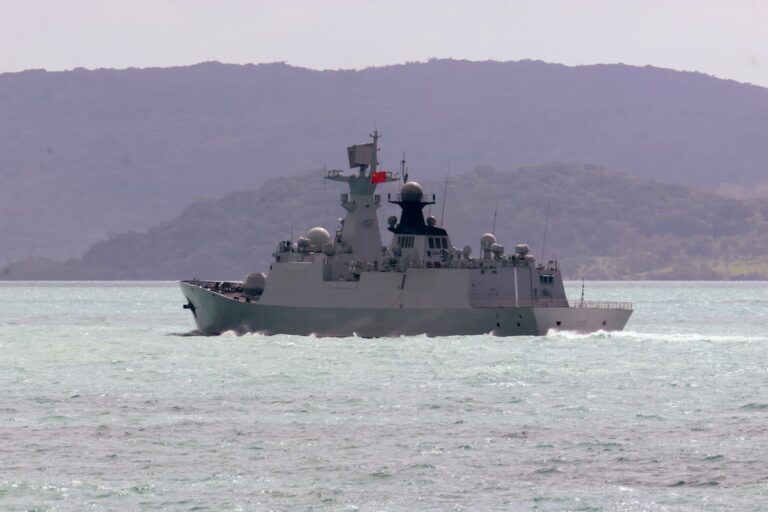 澳大利亚、新西兰在澳大利亚附近监视 3 艘中国军舰