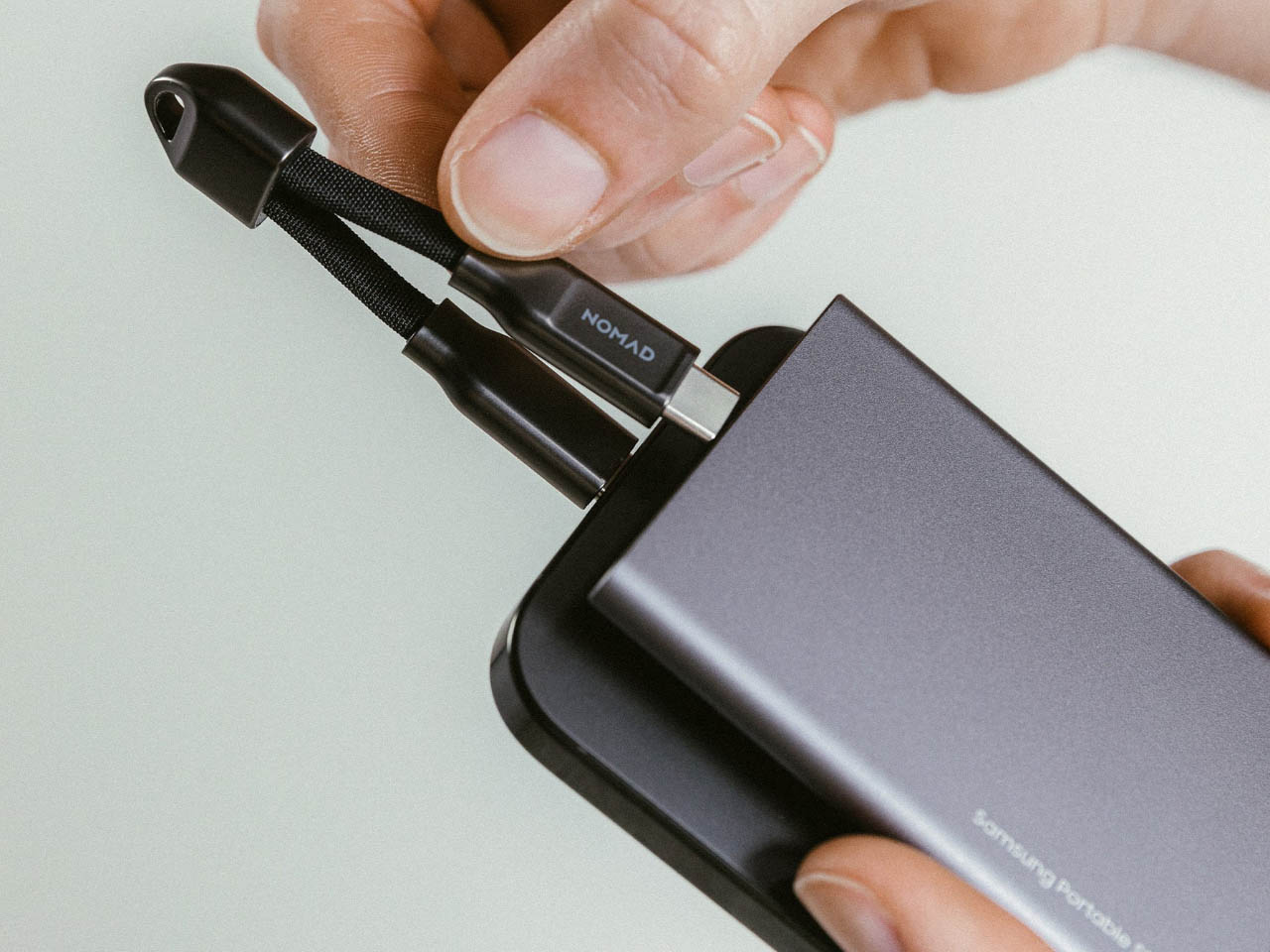 Nomad ChargeKey 可确保极快的充电速度和极快的数据传输速度，适合您的钥匙圈