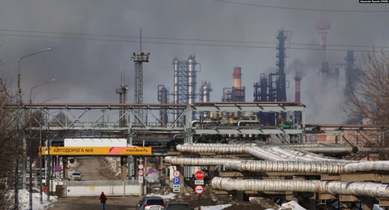 乌克兰安全局无人机停止了俄罗斯克拉斯诺达尔地区 Novovelichkovskaya 石油泵站的作业