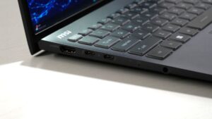 Thunderbolt 5 与 Thunderbolt 4：值得升级您的笔记本电脑吗？